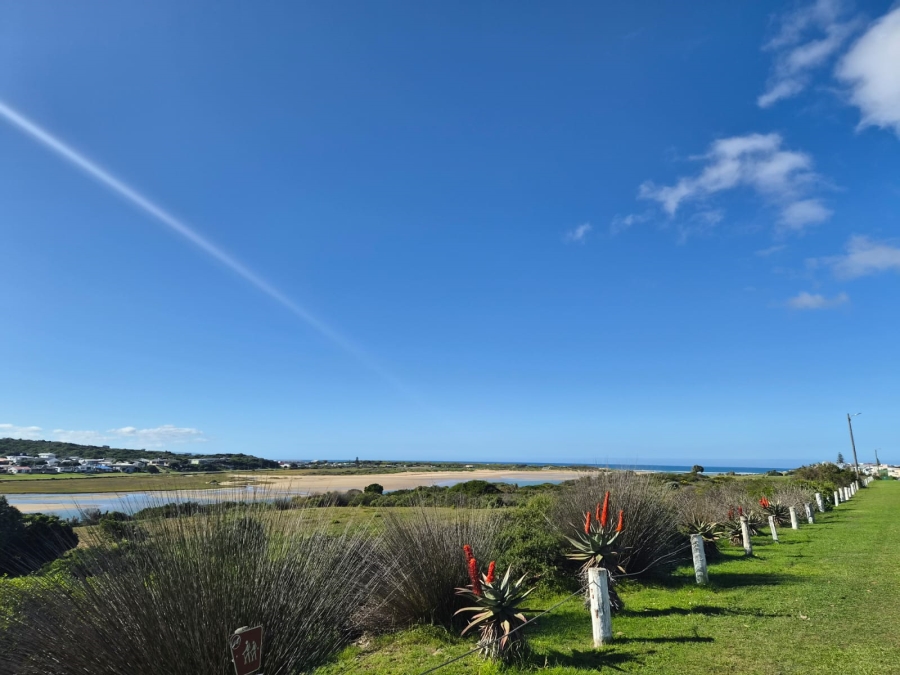6 Bedroom Property for Sale in Stilbaai Wes Western Cape